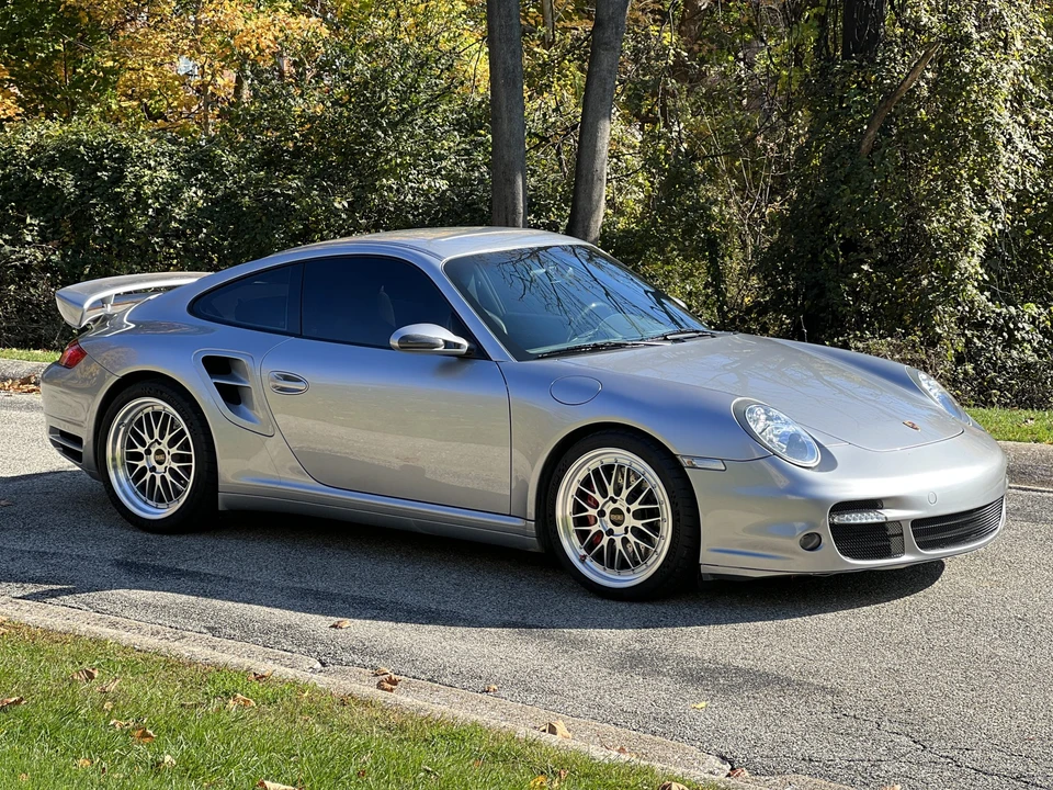 2007 Porsche 997 Turbo - Image 2 of 31