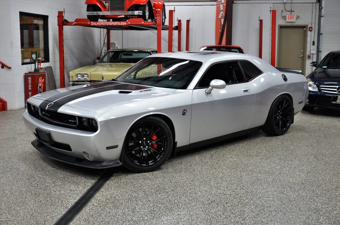 2008 Dodge Challenger SRT8 & 392 3rd Gen - Image 23 of 31