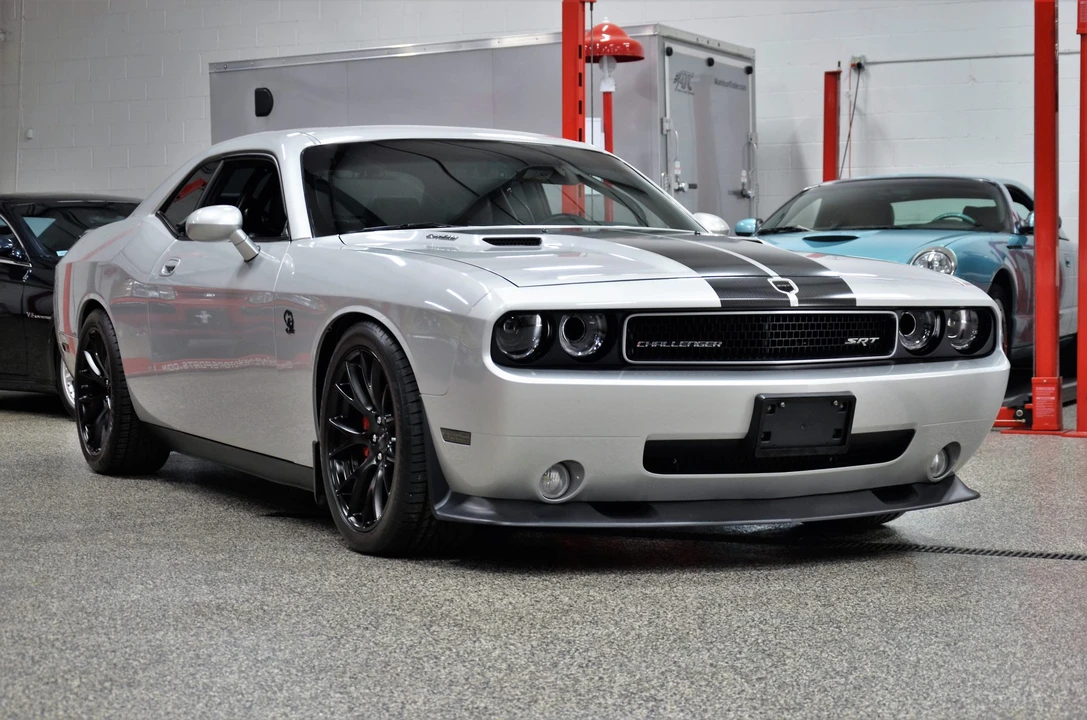 2008 Dodge Challenger SRT8 & 392 3rd Gen - Image 10 of 31