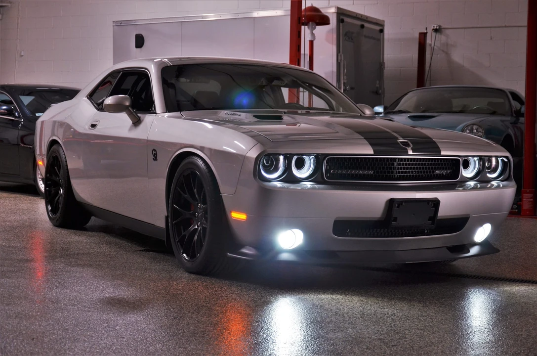 2008 Dodge Challenger SRT8 & 392 3rd Gen - Image 8 of 31
