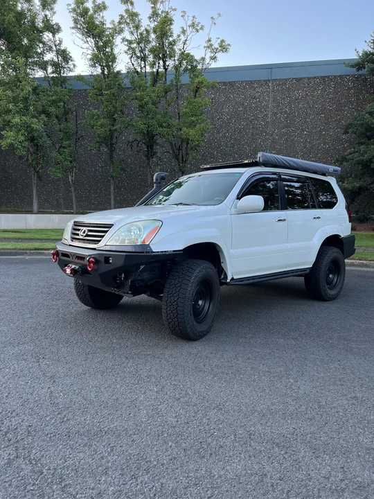 2008 Lexus GX 1st Gen - Image 2 of 31
