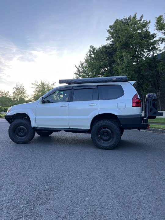 2008 Lexus GX 1st Gen - Image 11 of 31