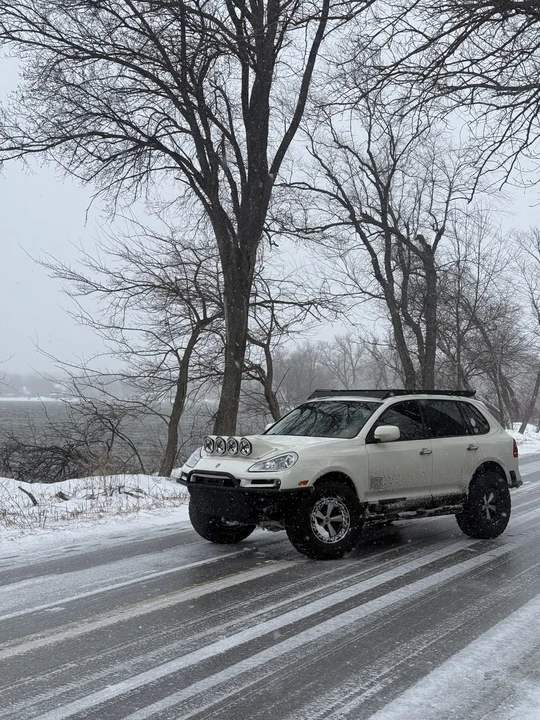 2008 Porsche 955/957 Cayenne S - Image 2 of 31