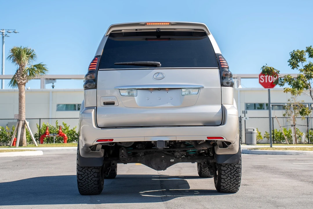 2009 Lexus GX 1st Gen - Image 14 of 31