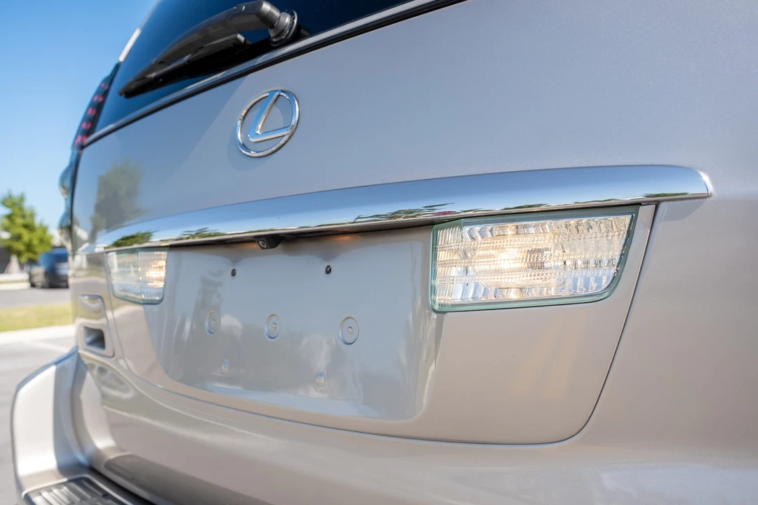 2009 Lexus GX 1st Gen - Image 21 of 31