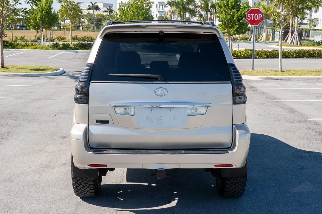 2009 Lexus GX 1st Gen - Image 6 of 31