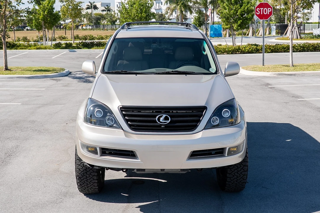 2009 Lexus GX 1st Gen - Image 2 of 31