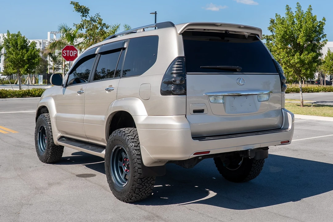 2009 Lexus GX 1st Gen - Image 5 of 31