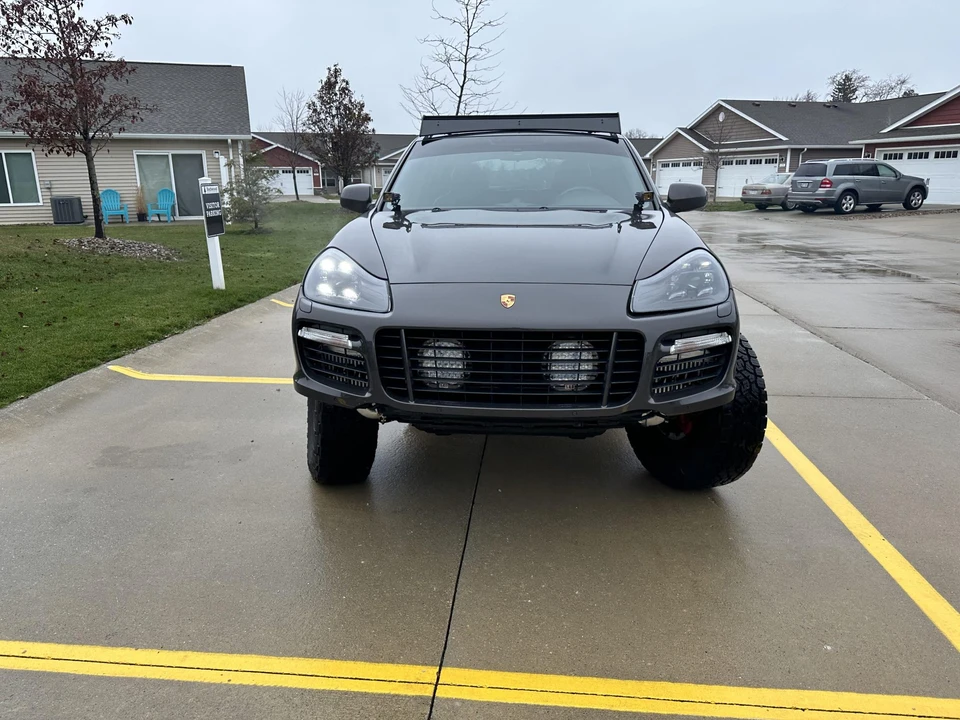2009 Porsche 955/957 Cayenne Turbo - Image 9 of 31