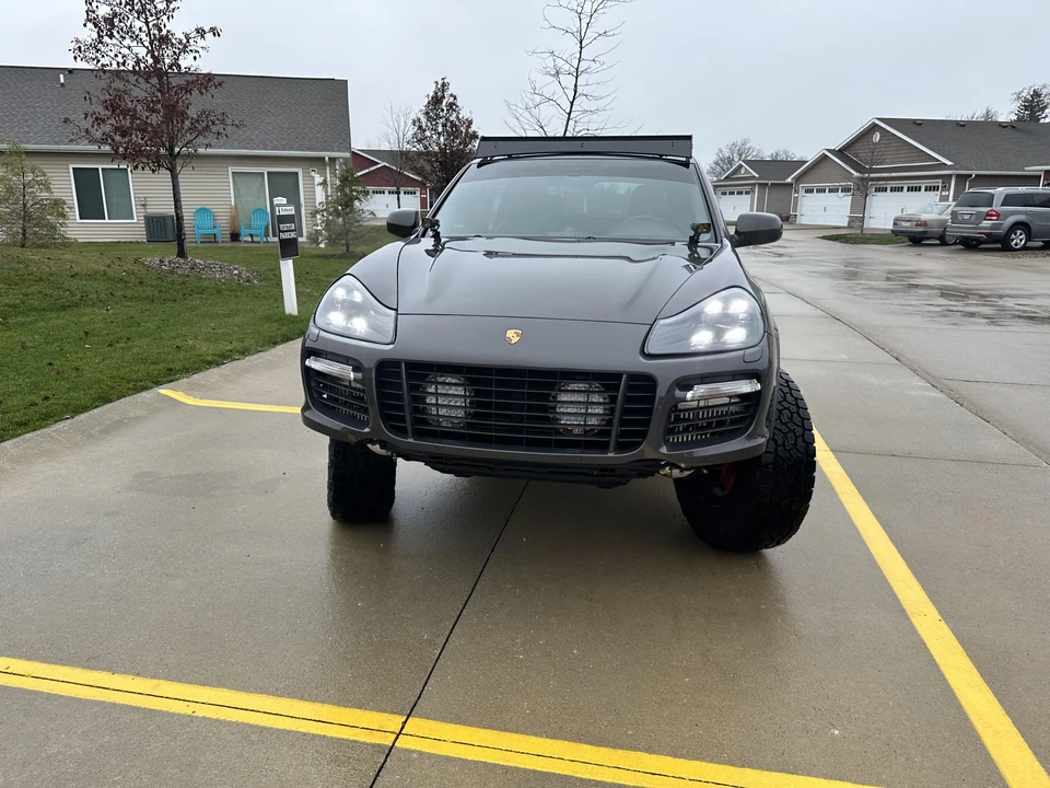 2009 Porsche 955/957 Cayenne Turbo - Image 8 of 31