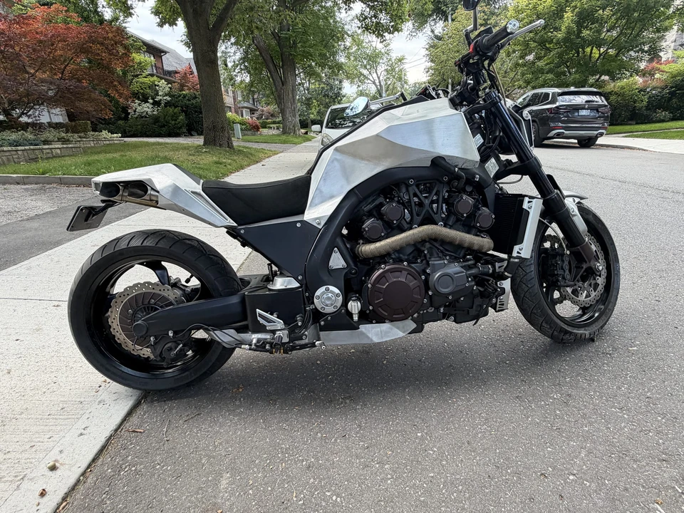 2009 Yamaha V-Max - Image 10 of 31