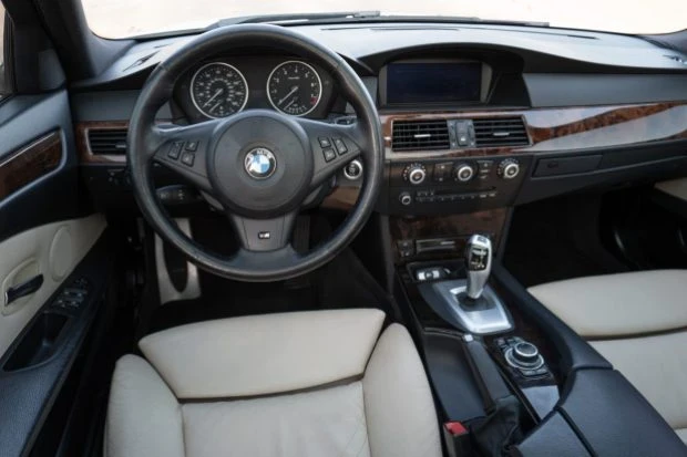 2010 BMW E61 5 Series Touring - Image 5 of 8