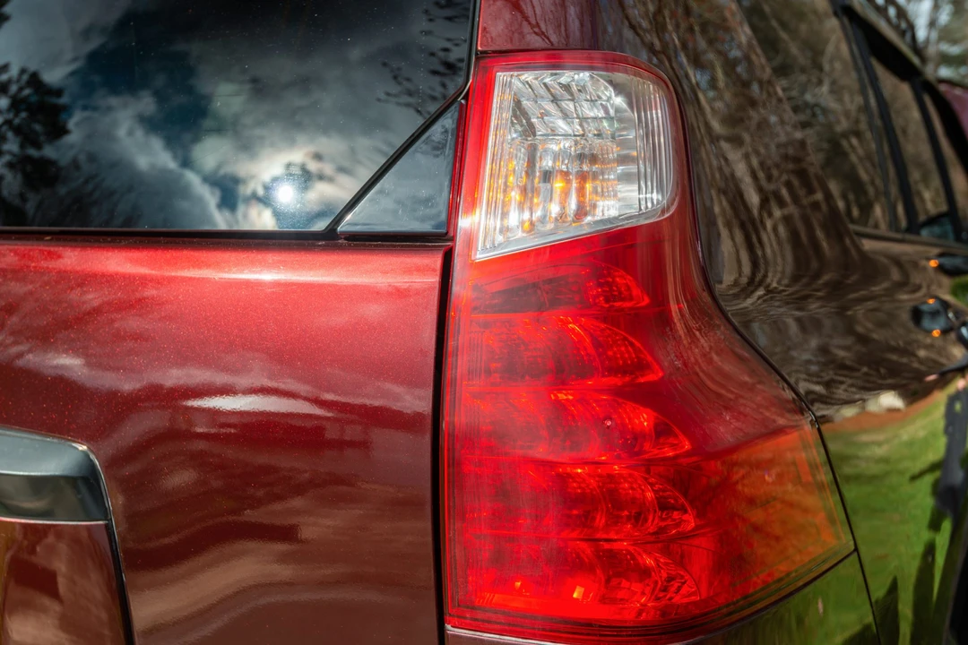 2010 Lexus GX 2nd Gen - Image 26 of 31