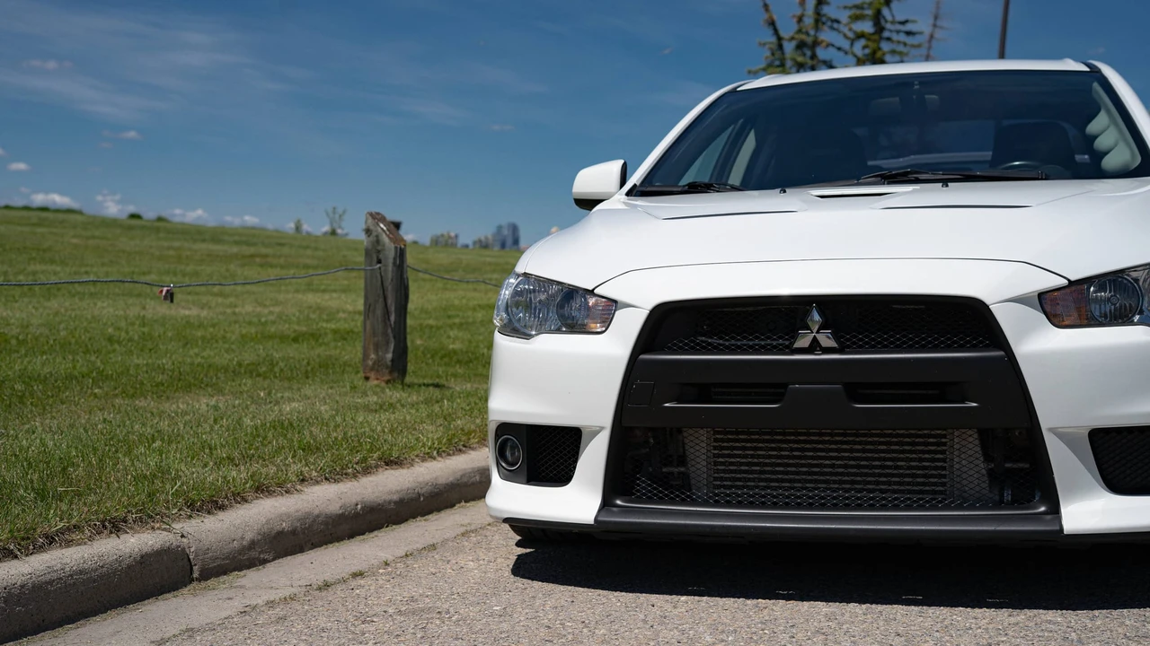 2010 Mitsubishi Lancer Evolution X 9th Gen - Image 23 of 31