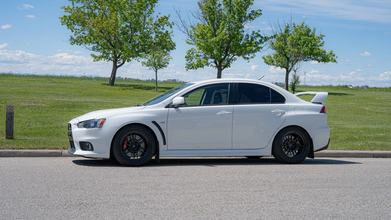 2010 Mitsubishi Lancer Evolution X 9th Gen - Image 18 of 31