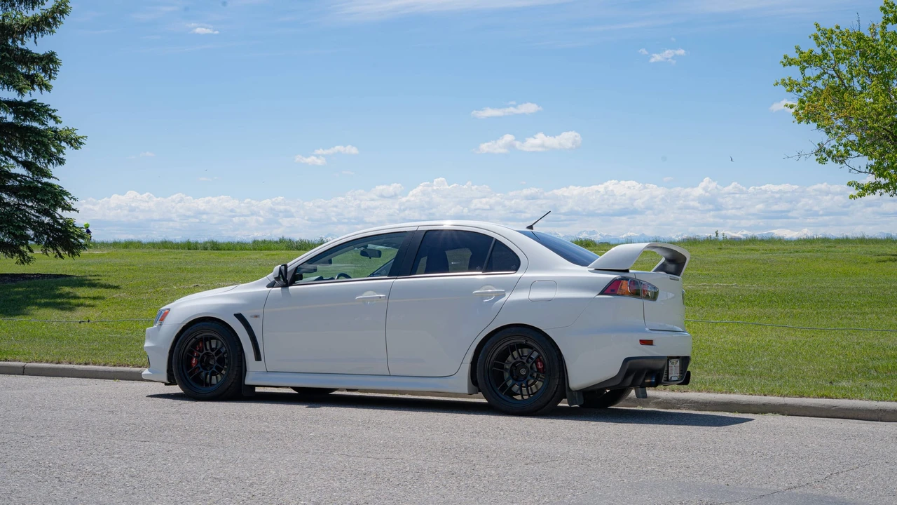 2010 Mitsubishi Lancer Evolution X 9th Gen - Image 15 of 31