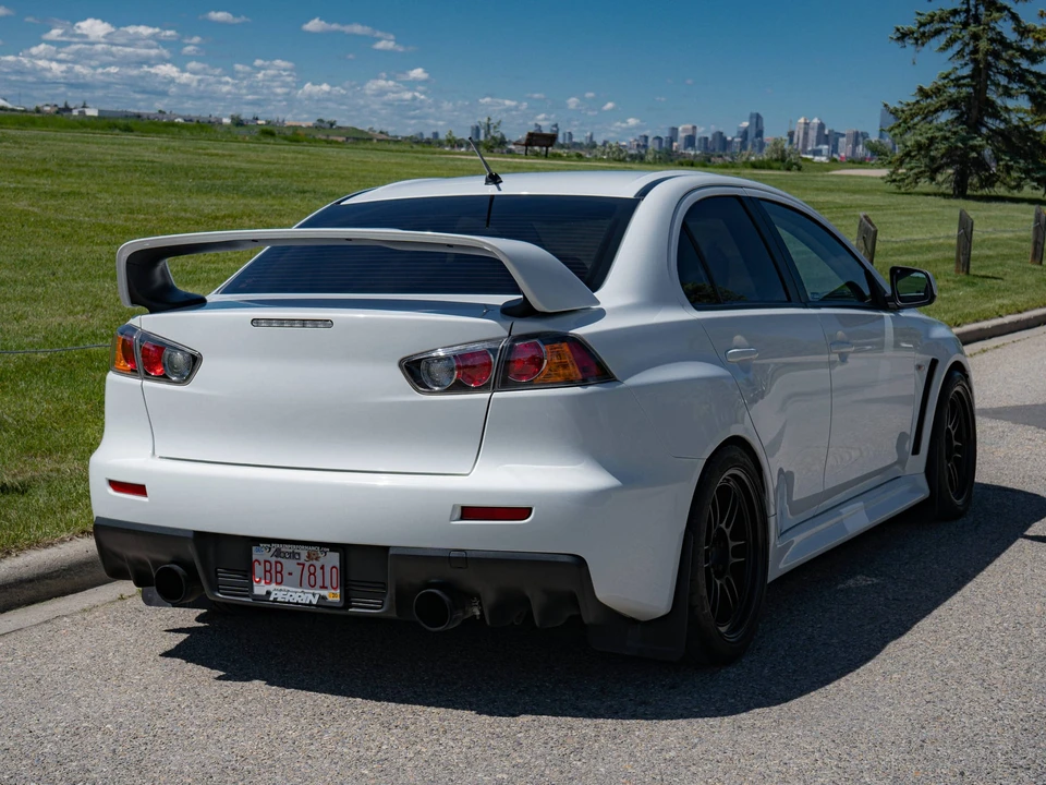 2010 Mitsubishi Lancer Evolution X 9th Gen - Image 13 of 31