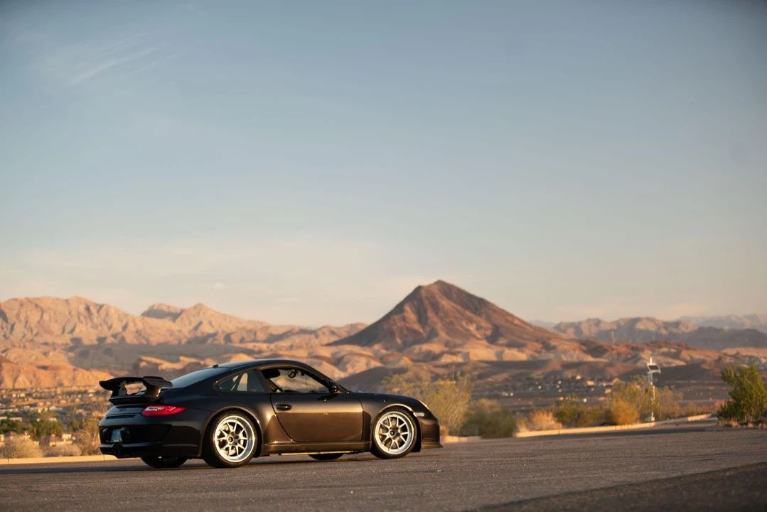2010 Porsche 997 GT3 - Image 17 of 31