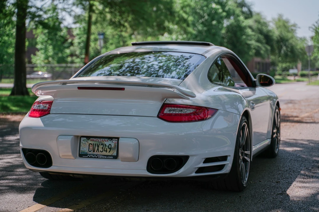 2010 Porsche 997 Turbo - Image 29 of 31
