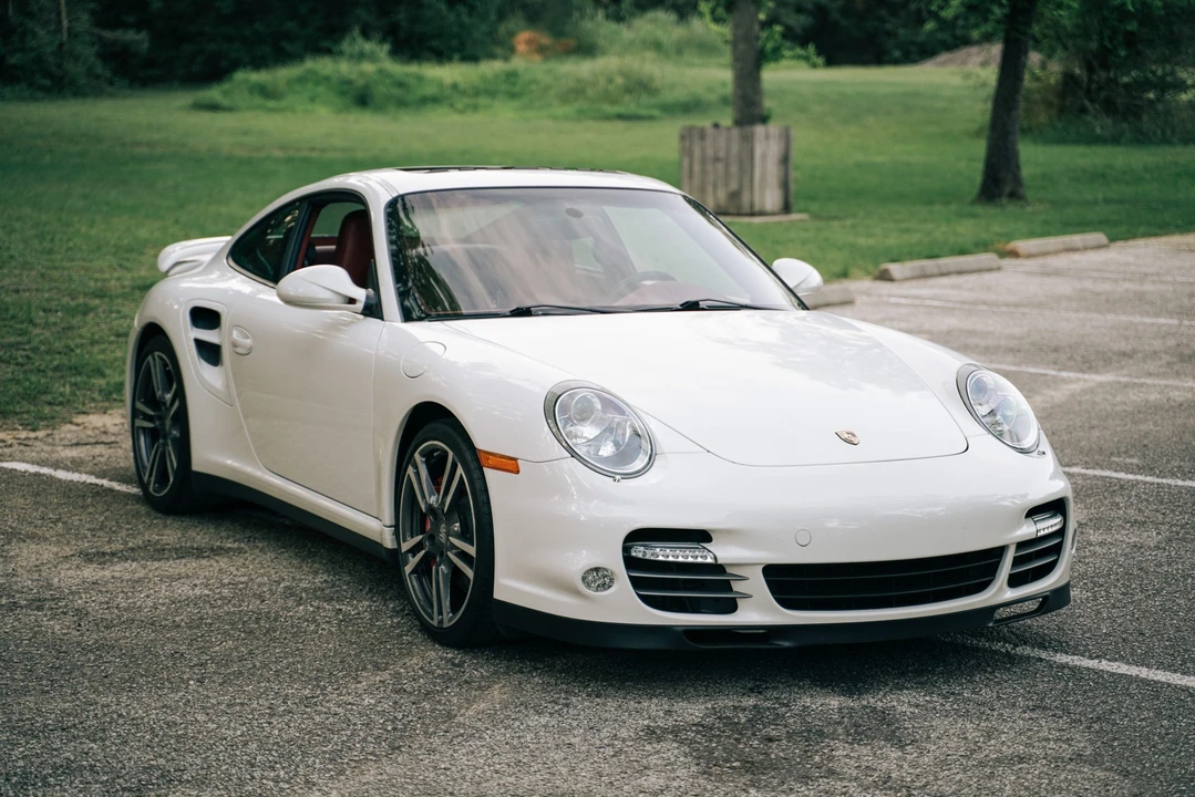 2010 Porsche 997 Turbo - Image 3 of 31