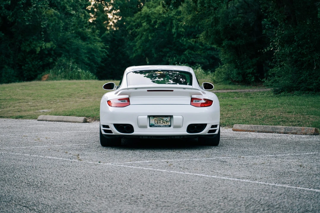 2010 Porsche 997 Turbo - Image 13 of 31
