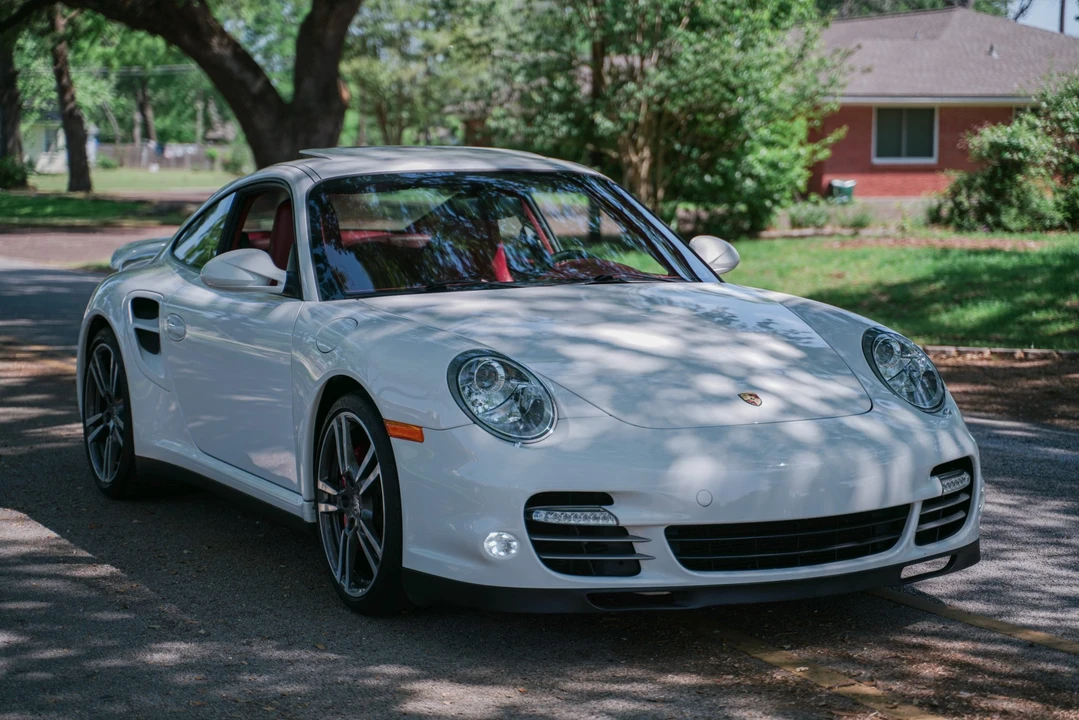 2010 Porsche 997 Turbo - Image 21 of 31