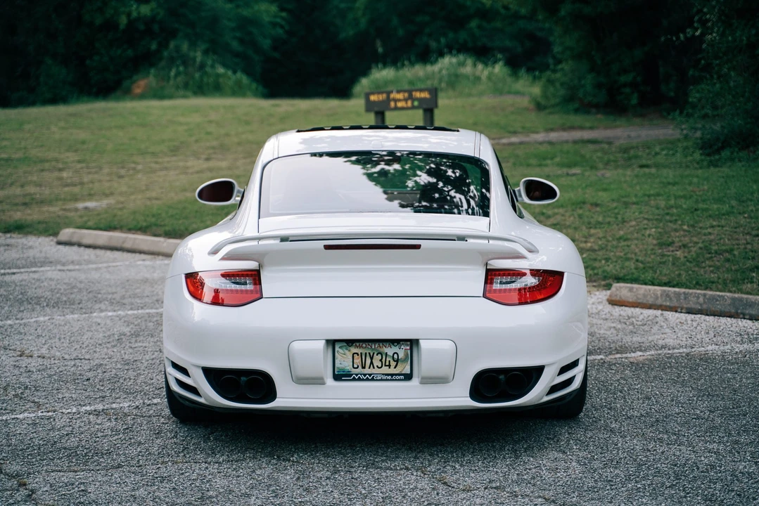 2010 Porsche 997 Turbo - Image 12 of 31