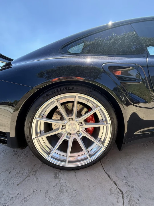 2010 Porsche 997 Turbo - Image 30 of 31