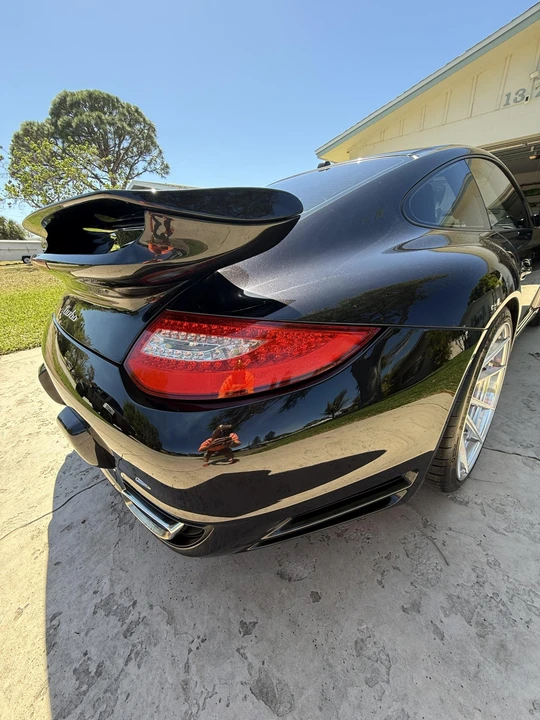 2010 Porsche 997 Turbo - Image 18 of 31
