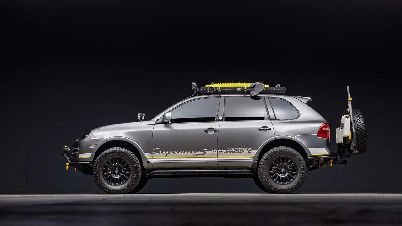 2010 Porsche 955/957 Cayenne S - Image 12 of 31