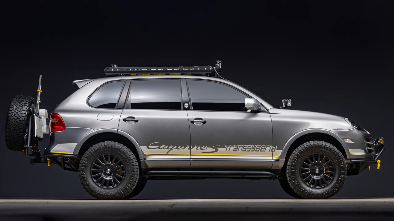 2010 Porsche 955/957 Cayenne S - Image 14 of 31