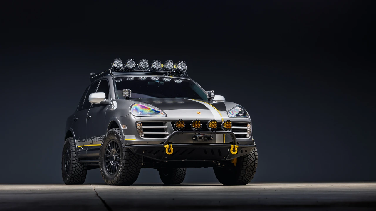 2010 Porsche 955/957 Cayenne S - Image 2 of 31
