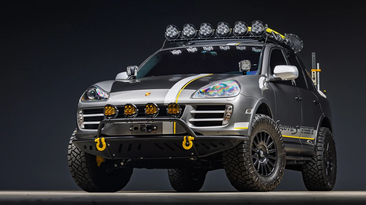 2010 Porsche 955/957 Cayenne S - Image 8 of 31