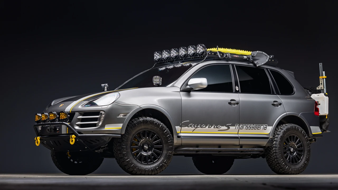 2010 Porsche 955/957 Cayenne S - Image 9 of 31