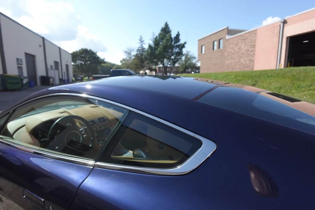 2011 Aston Martin V8 Vantage (2006-2017) - Image 10 of 26