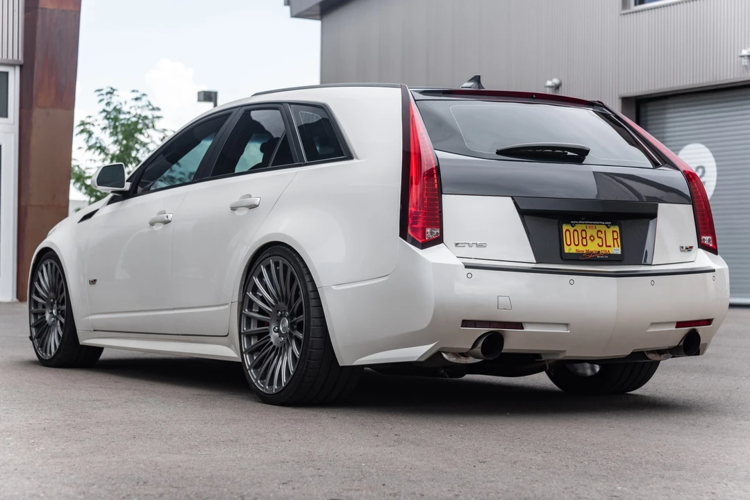 2011 Cadillac CTS-V 2nd Gen - Image 8 of 31