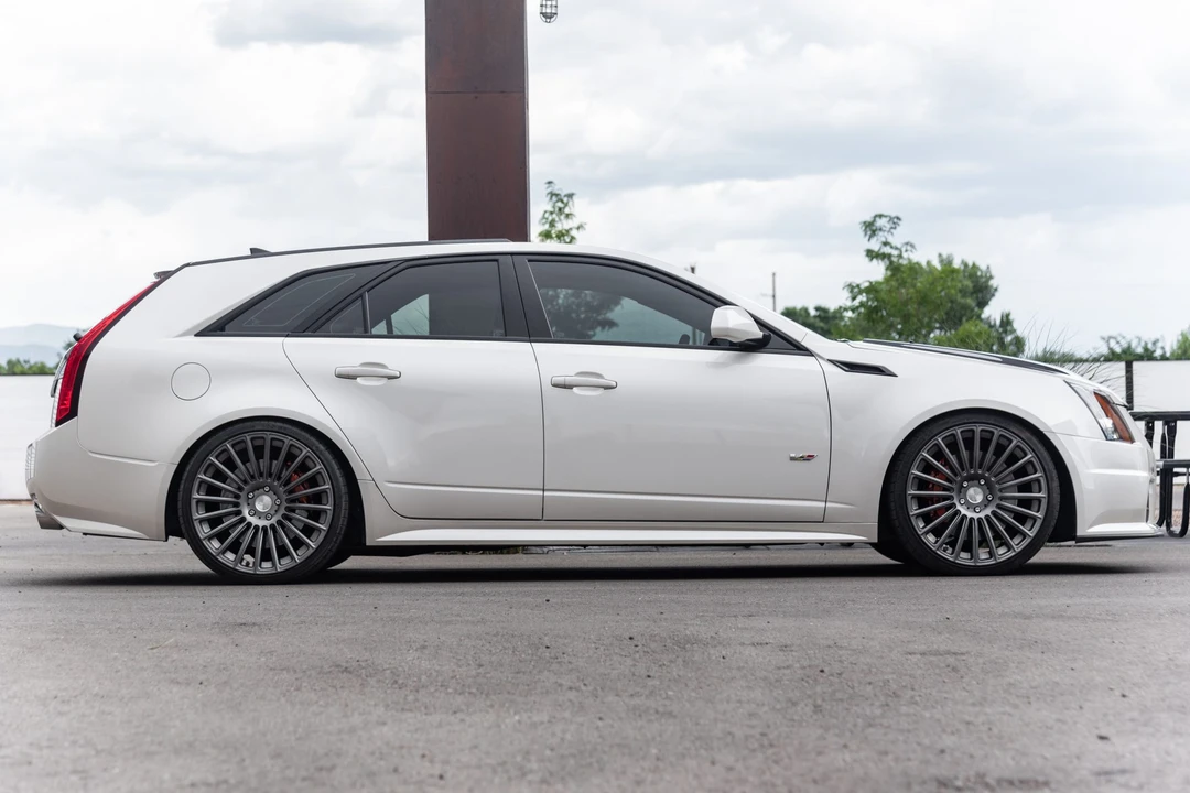 2011 Cadillac CTS-V 2nd Gen - Image 6 of 31