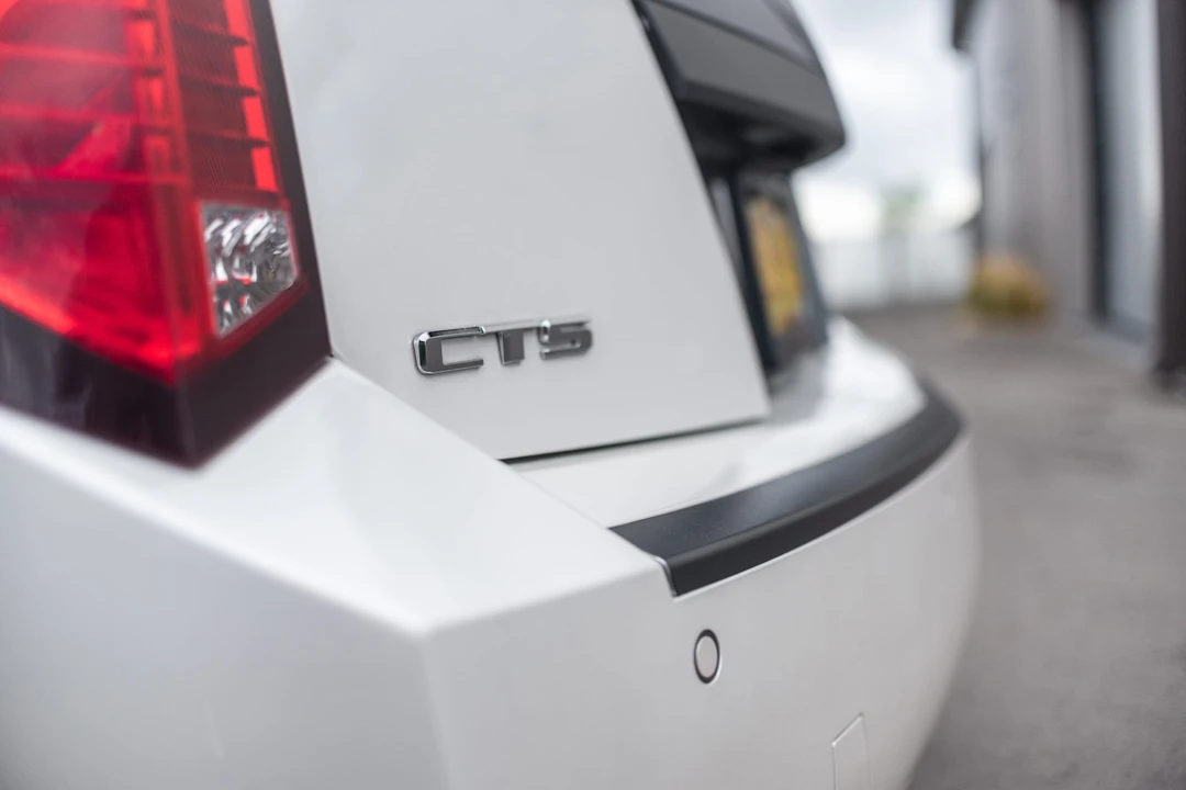 2011 Cadillac CTS-V 2nd Gen - Image 19 of 31