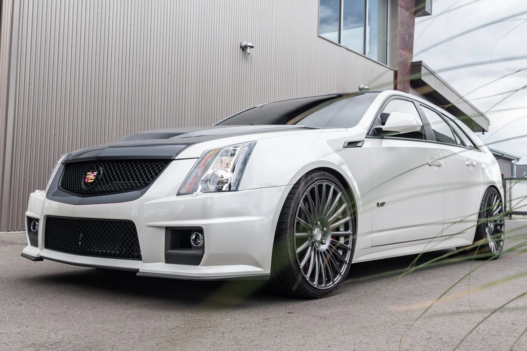 2011 Cadillac CTS-V 2nd Gen - Image 2 of 31