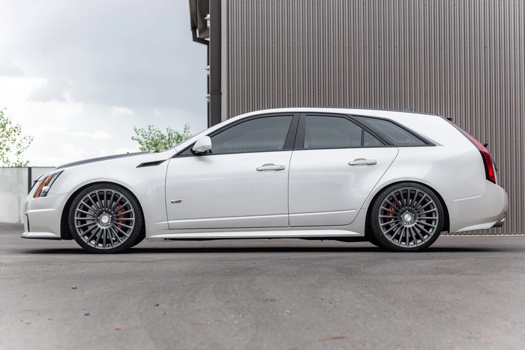 2011 Cadillac CTS-V 2nd Gen - Image 9 of 31