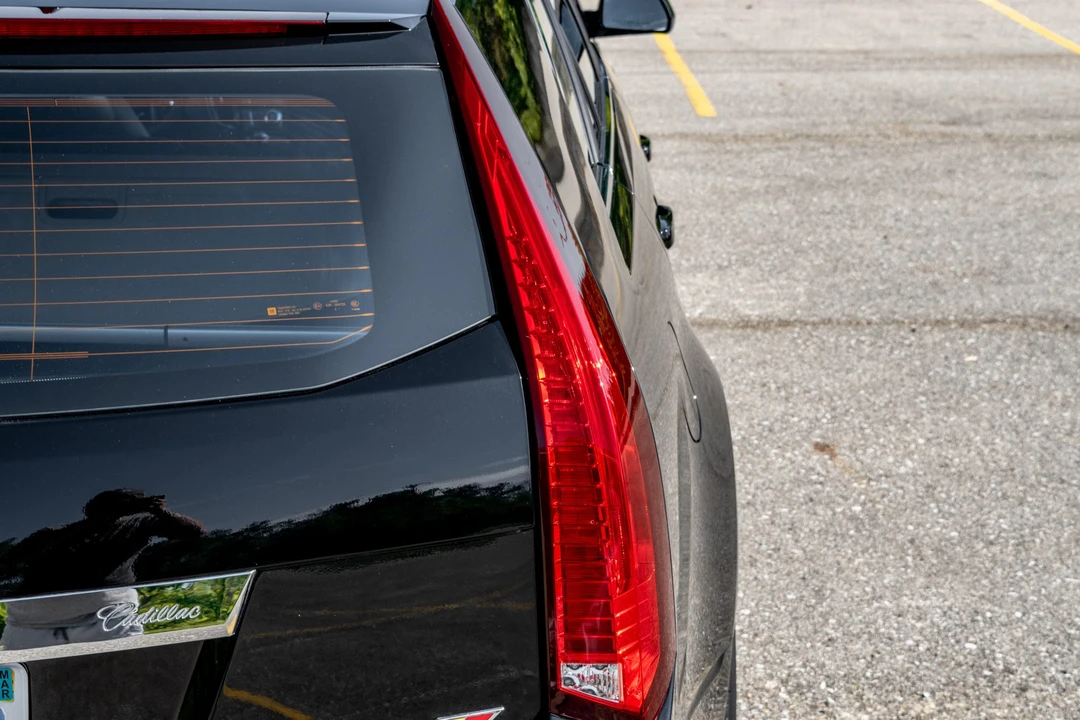 2011 Cadillac CTS-V 2nd Gen - Image 21 of 31