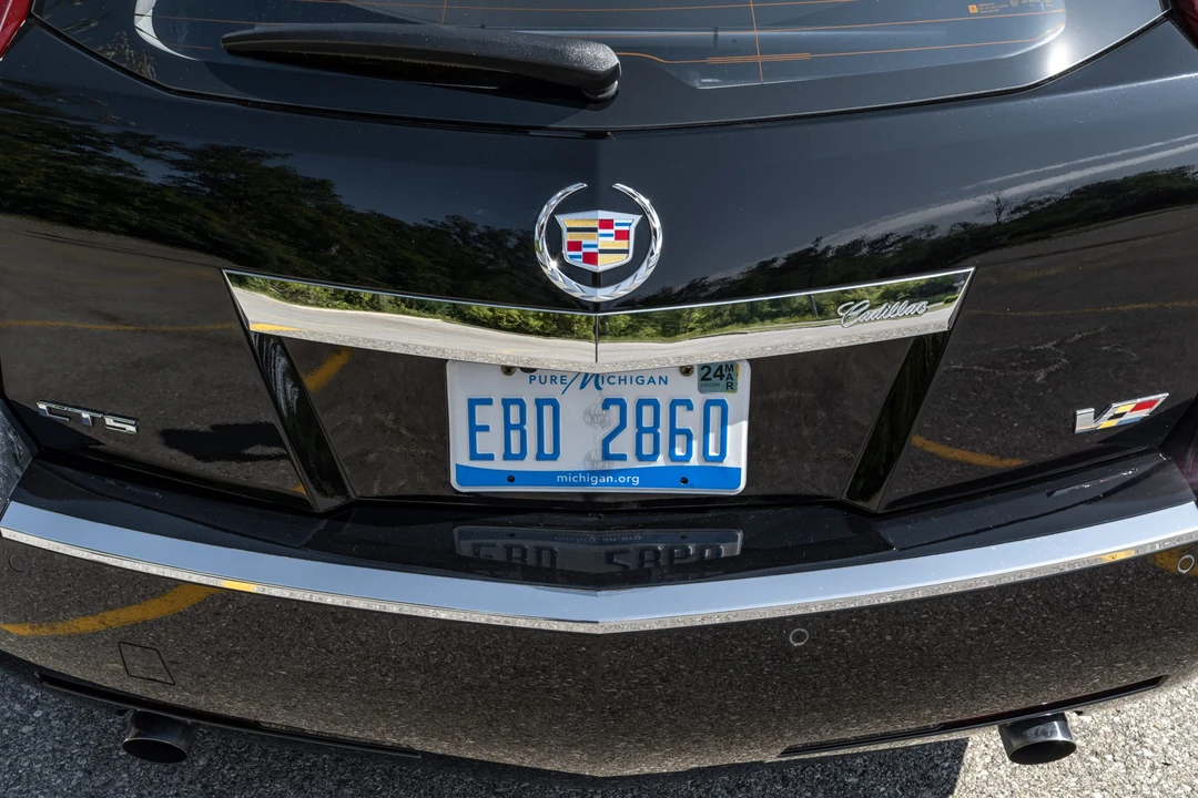 2011 Cadillac CTS-V 2nd Gen - Image 19 of 31