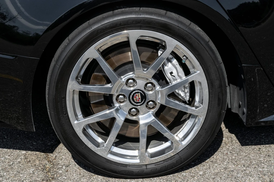 2011 Cadillac CTS-V 2nd Gen - Image 26 of 31