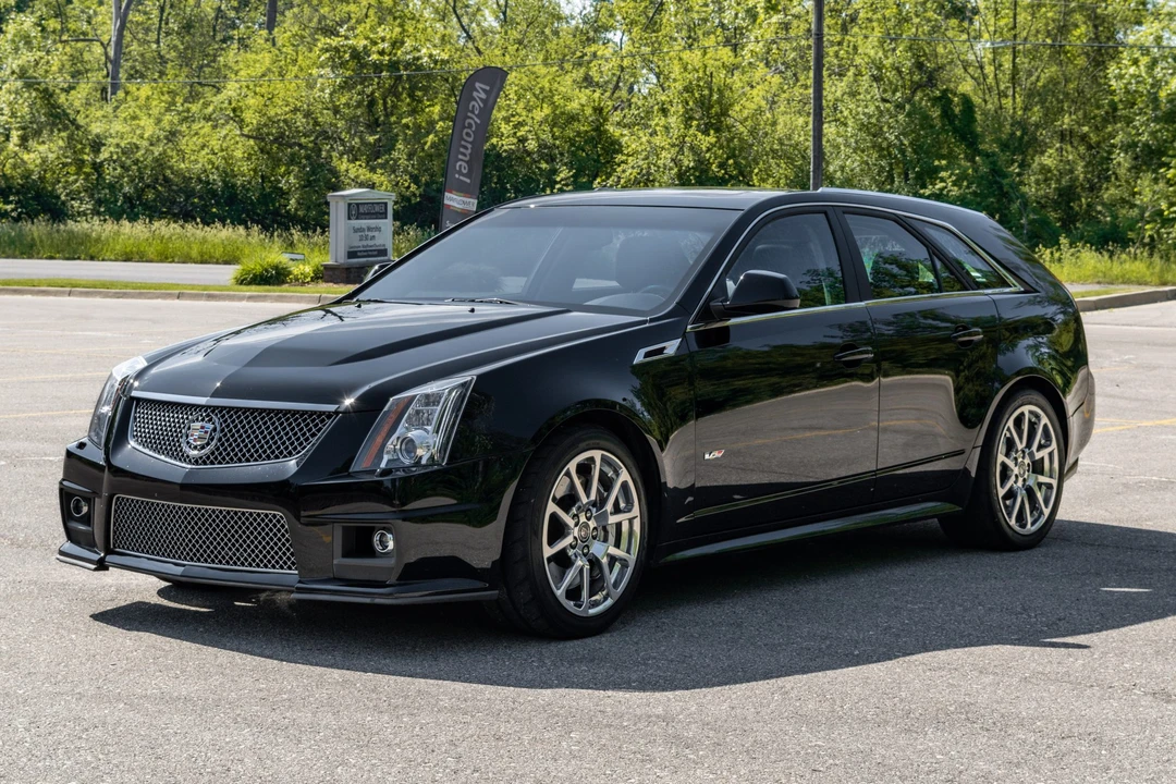 2011 Cadillac CTS-V 2nd Gen - Image 2 of 31