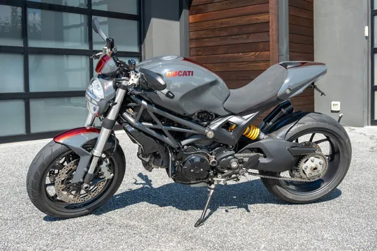 2011 Ducati Monster 796