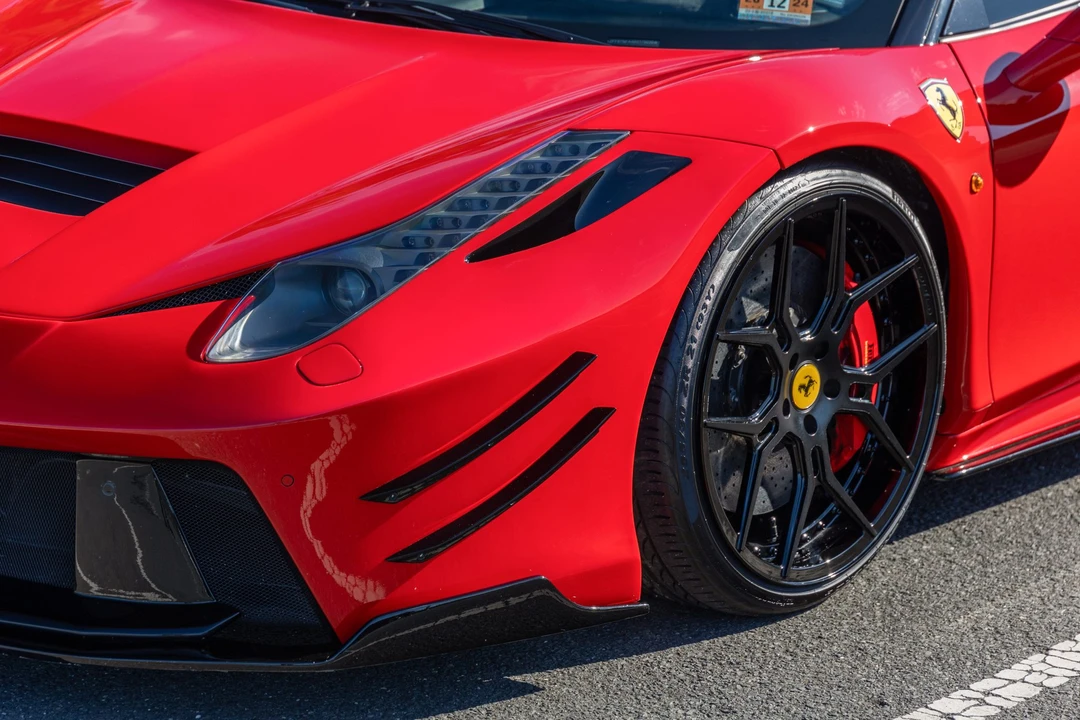 2011 Ferrari 458 Italia - Image 14 of 31
