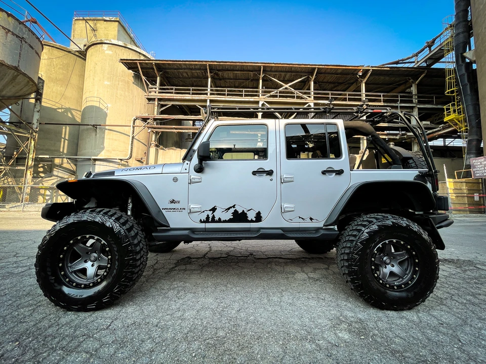 2011 Jeep JK Wrangler - Image 3 of 31