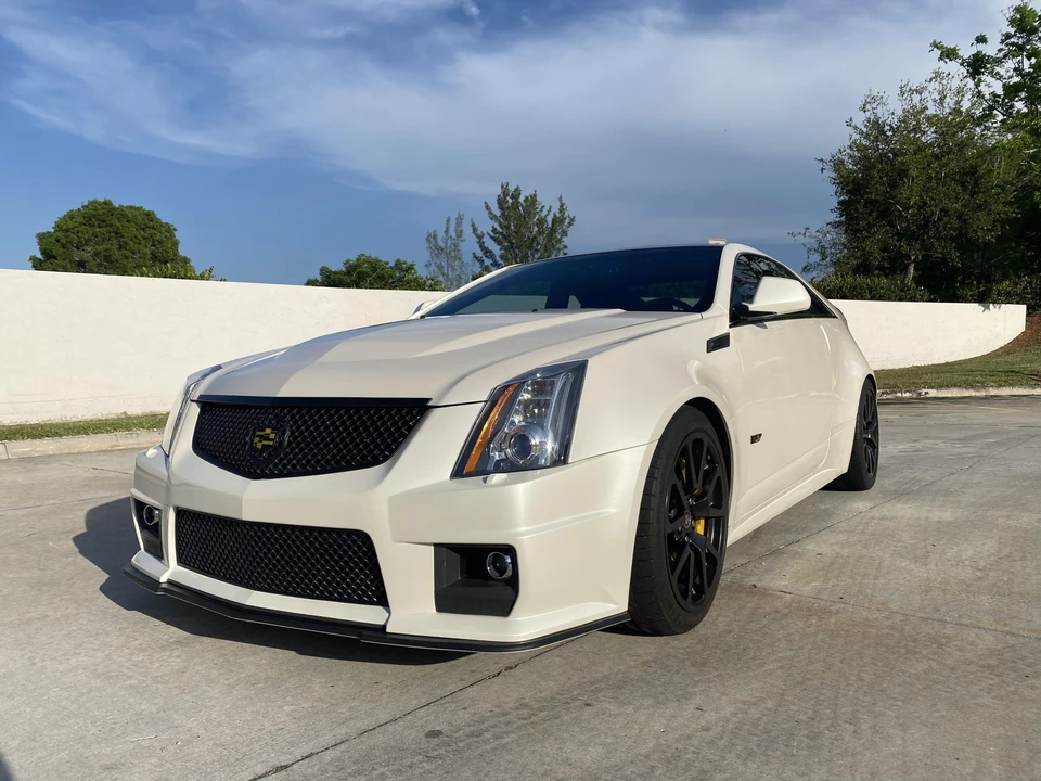 2012 Cadillac CTS-V 2nd Gen - Image 2 of 31