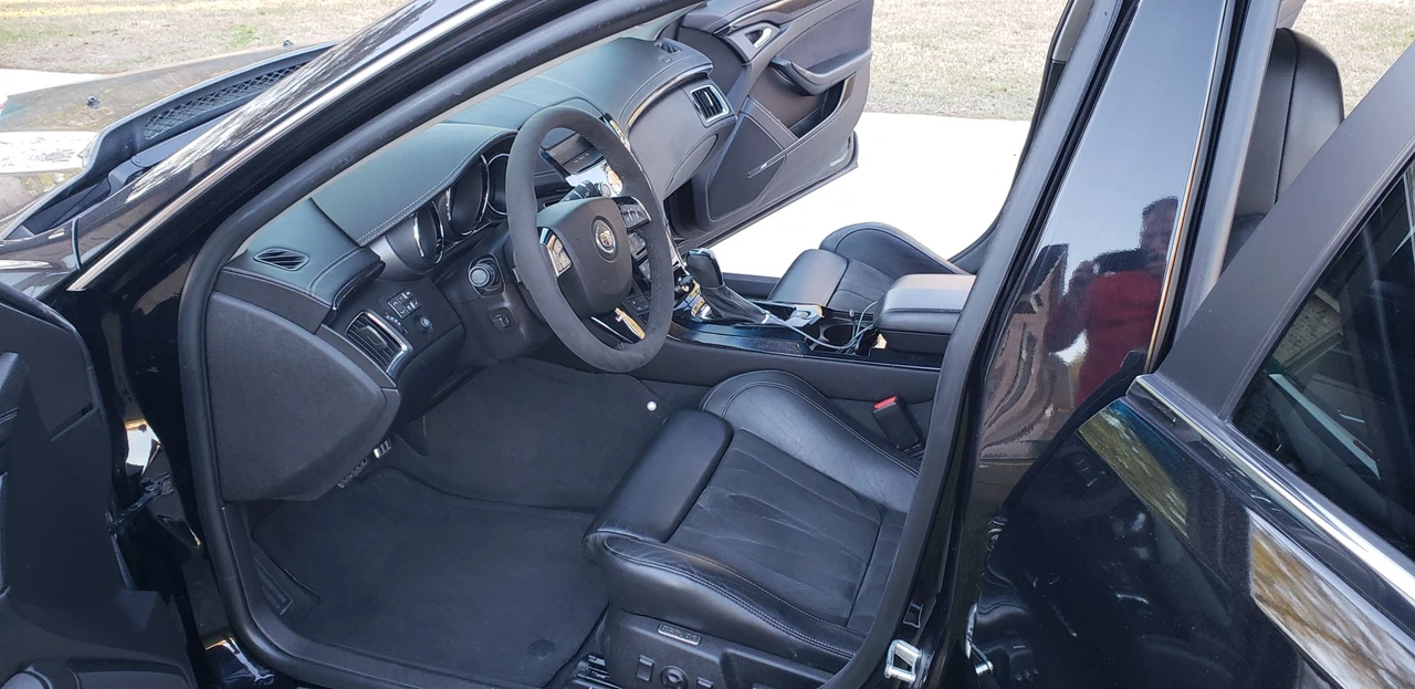 2012 Cadillac CTS-V 2nd Gen - Image 25 of 31