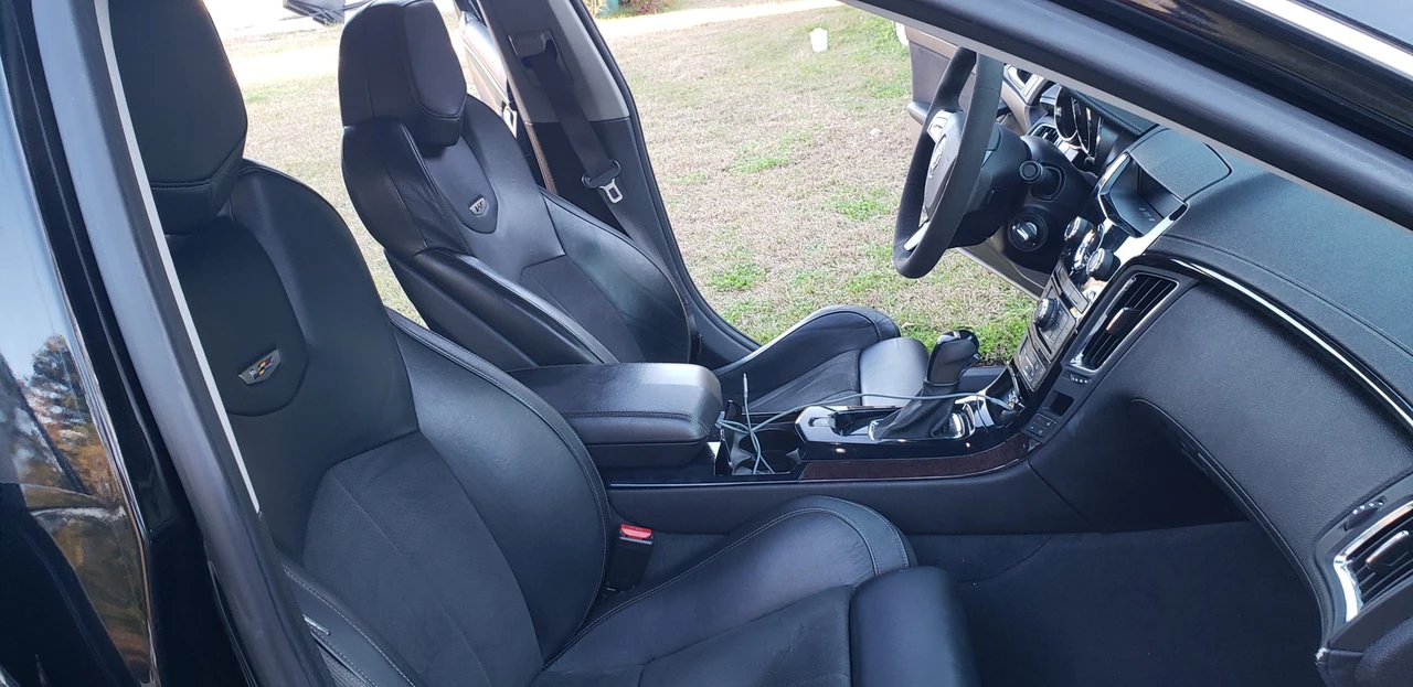 2012 Cadillac CTS-V 2nd Gen - Image 27 of 31